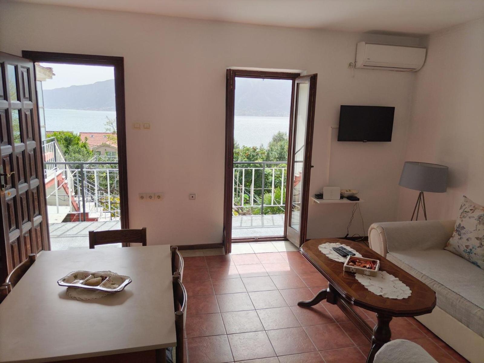 Apartment Ivana Cattaro Esterno foto